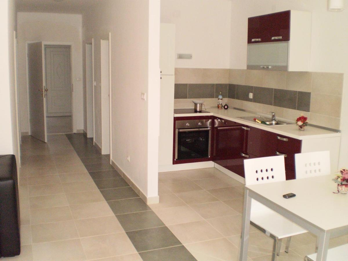 Apartments By The Sea Banjol, Rab - 12838 Extérieur photo